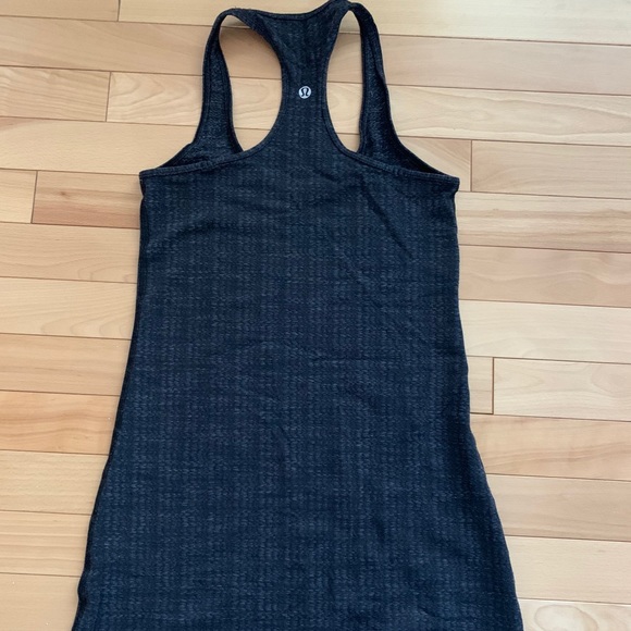 Lululemon Cool Racerback tank in size 4 - Picture 1 of 2